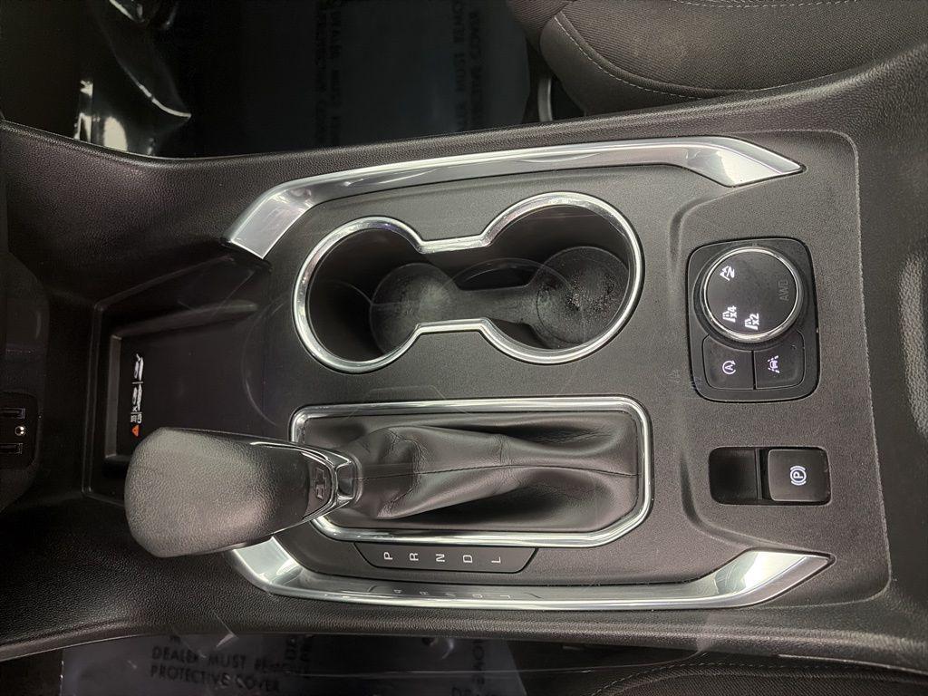 used 2023 Chevrolet Traverse car