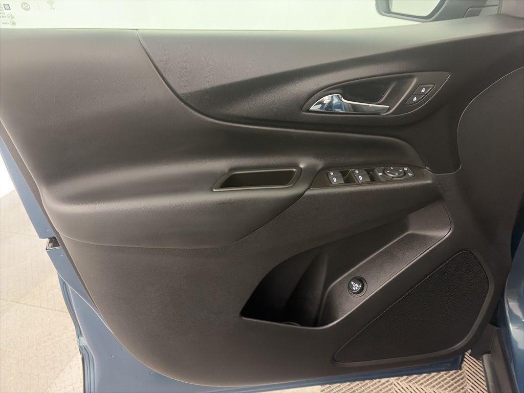 used 2024 Chevrolet Equinox car