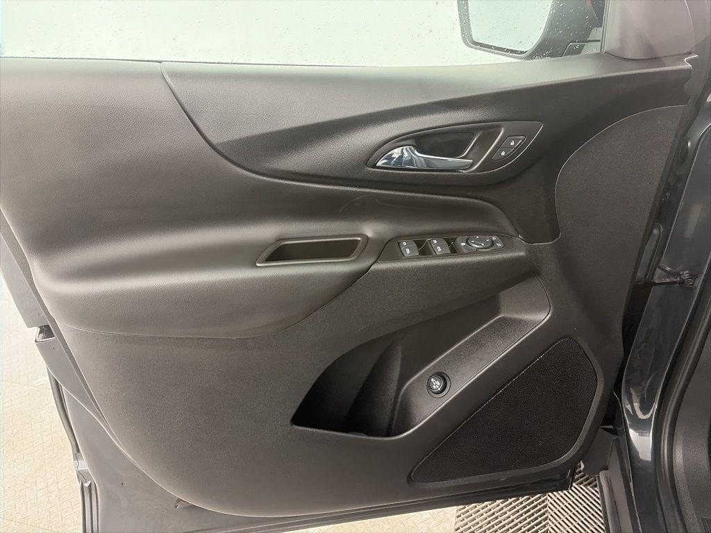 used 2023 Chevrolet Equinox car