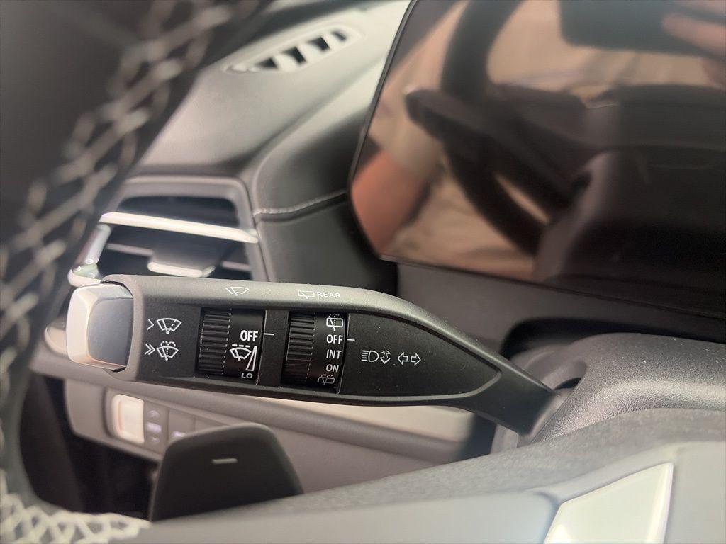 new 2026 Chevrolet Traverse car, priced at $48,081
