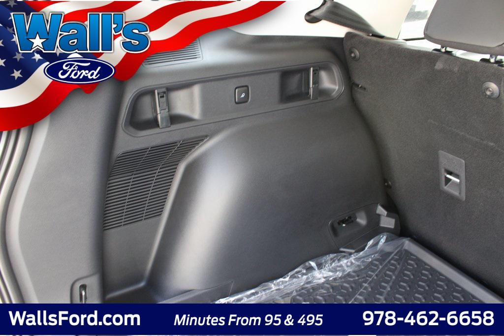 new 2025 Ford Bronco Sport car, priced at $35,590