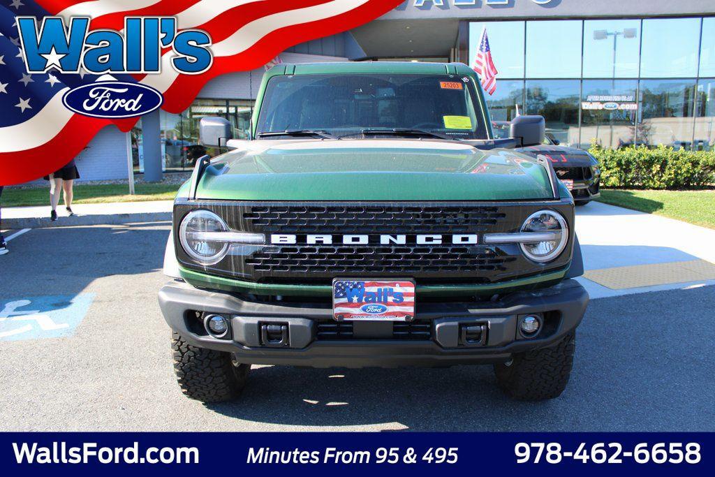 new 2025 Ford Bronco car, priced at $55,552