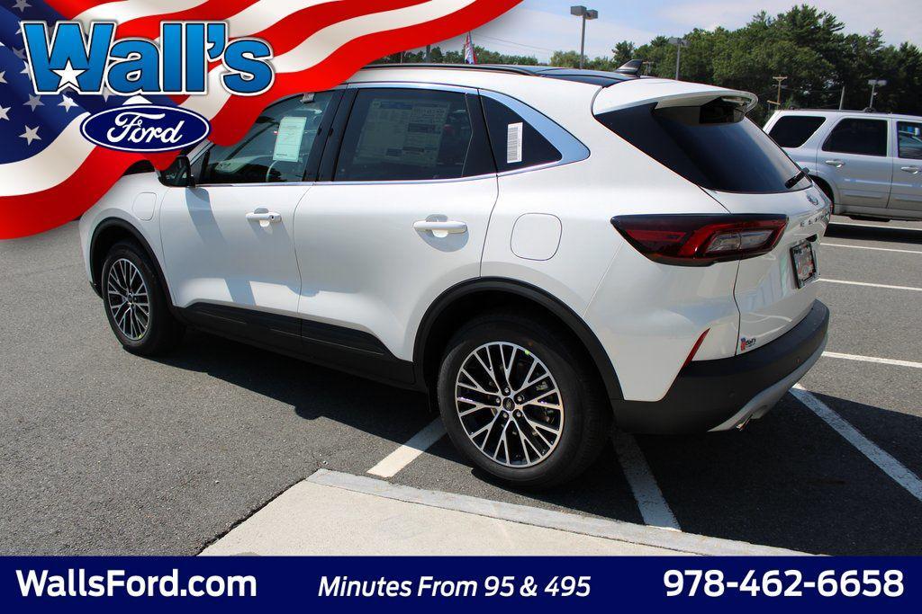 new 2025 Ford Escape PHEV car, priced at $31,952
