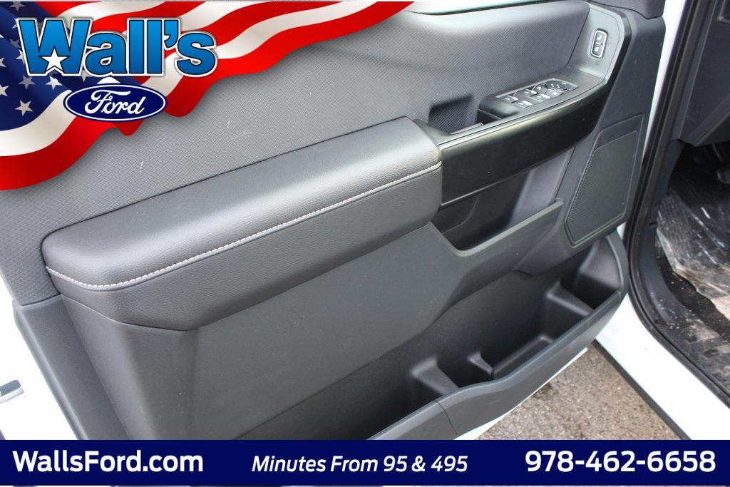 new 2025 Ford F-150 car, priced at $50,212