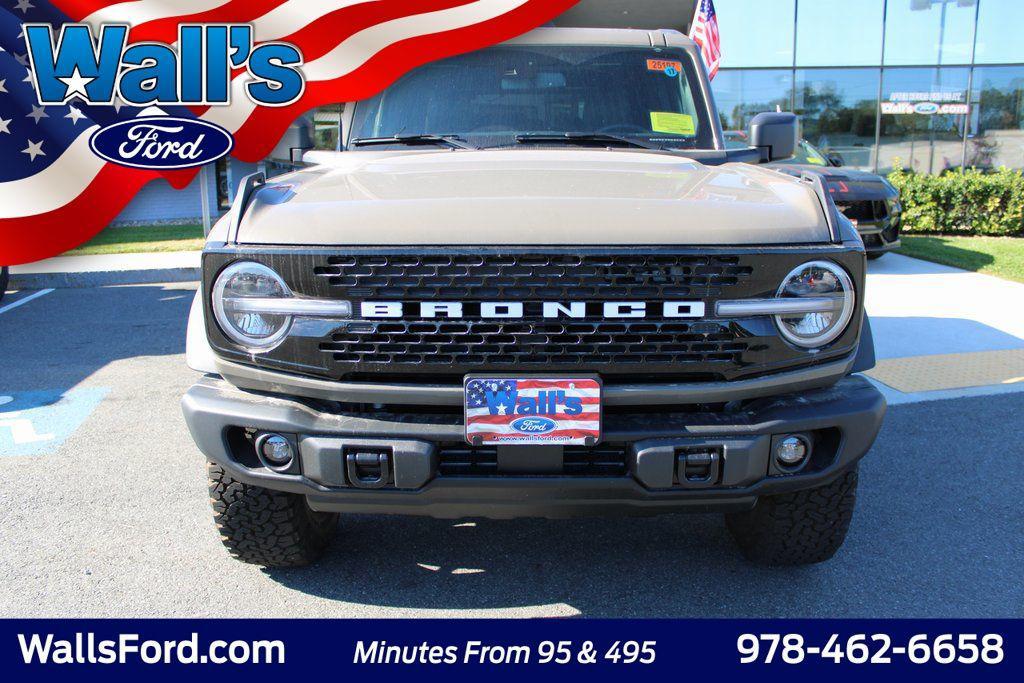 new 2025 Ford Bronco car, priced at $55,552