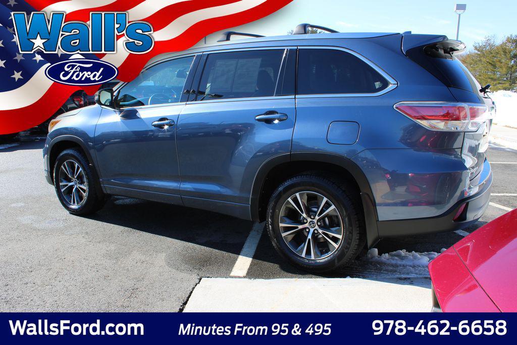 used 2016 Toyota Highlander car, priced at $18,773
