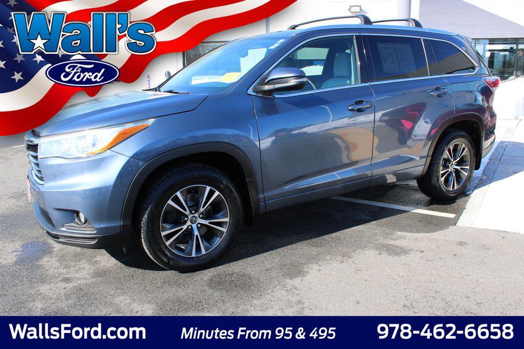 used 2016 Toyota Highlander car, priced at $18,773