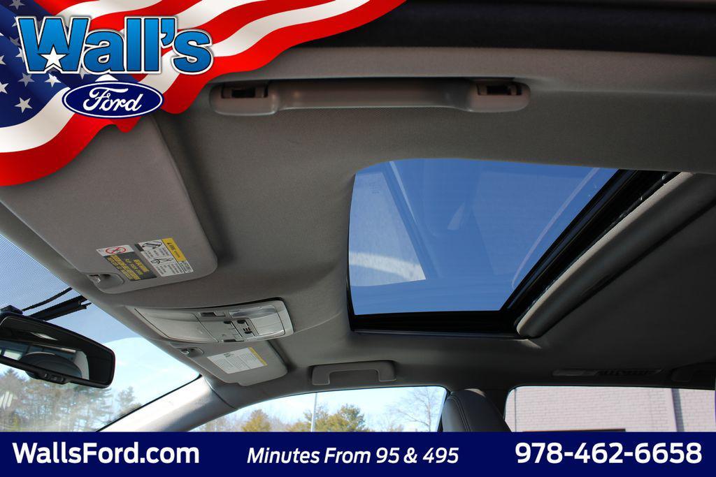 used 2016 Toyota Highlander car, priced at $18,773