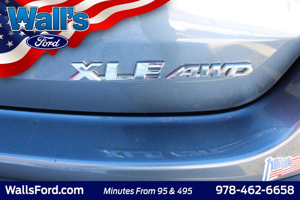 used 2016 Toyota Highlander car, priced at $18,773