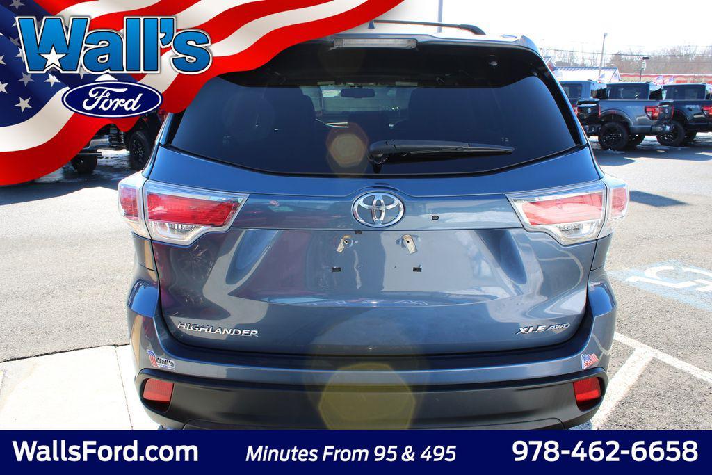 used 2016 Toyota Highlander car, priced at $18,773