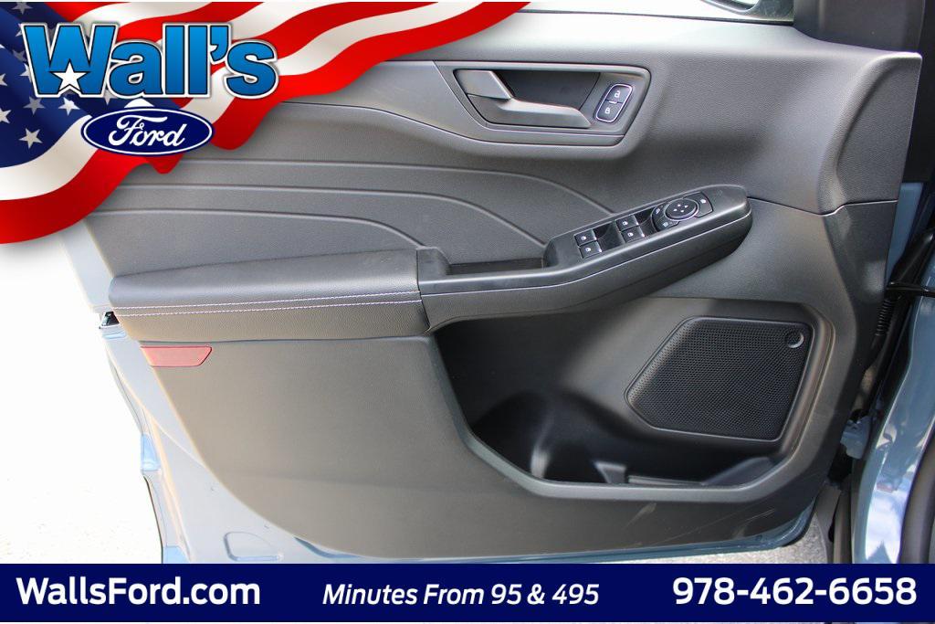 new 2025 Ford Escape car, priced at $32,823