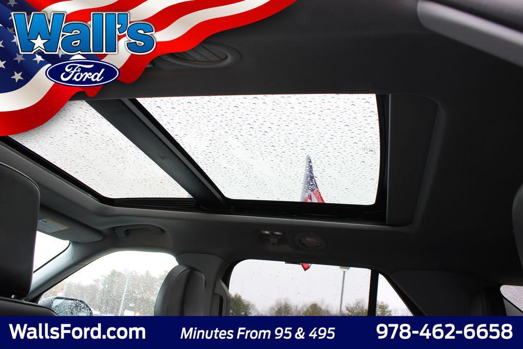 used 2022 Ford Explorer car, priced at $33,355