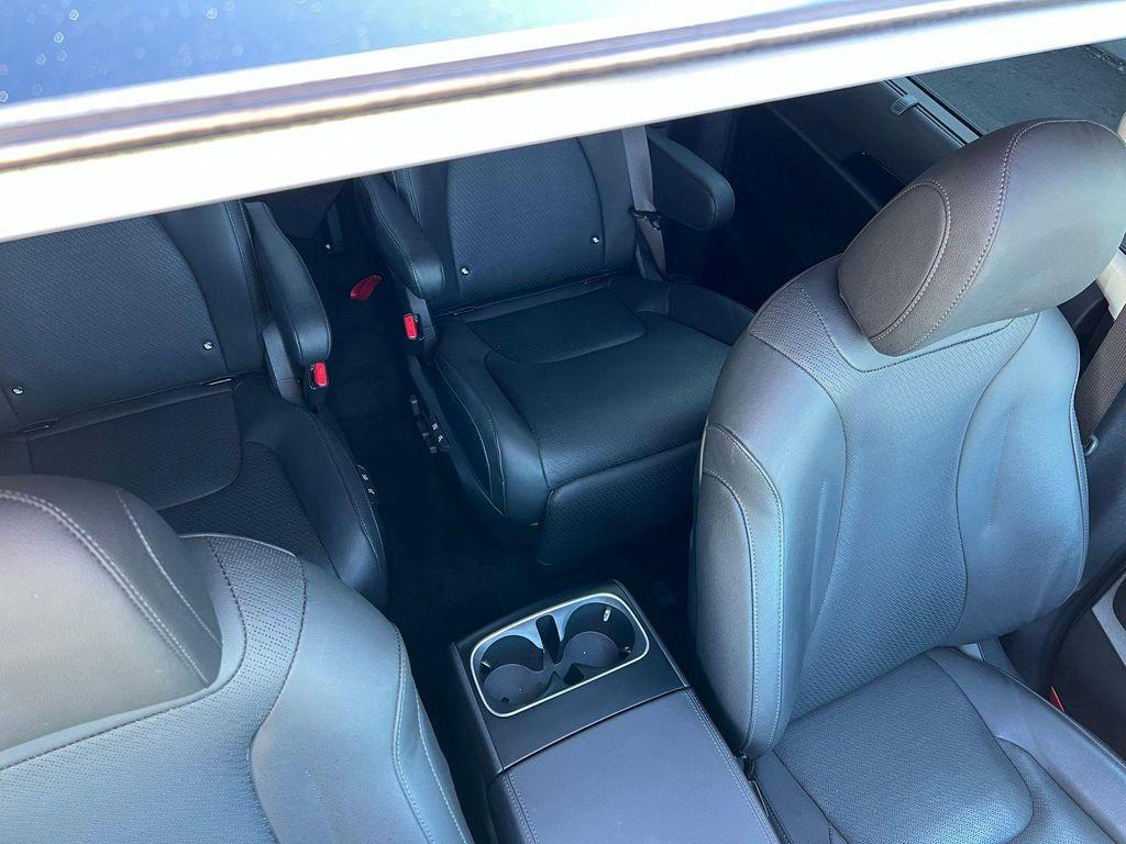 used 2025 Kia Carnival car, priced at $43,567