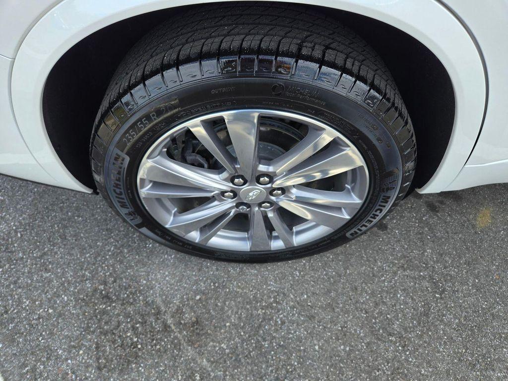 used 2023 Cadillac XT6 car, priced at $34,567