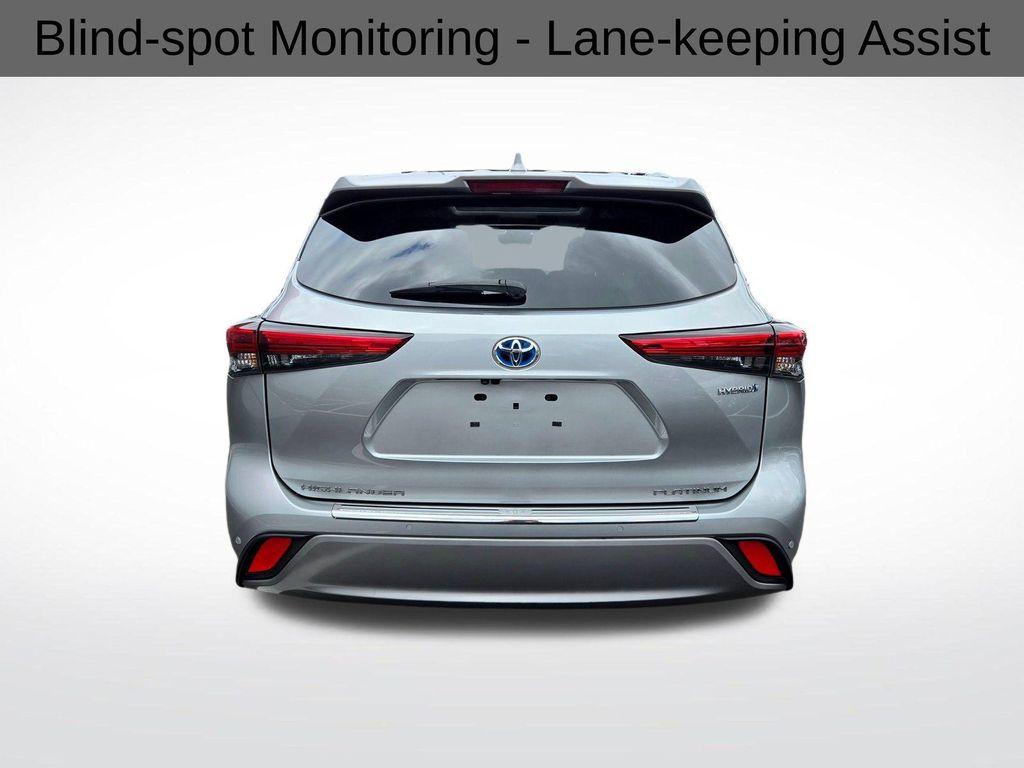 used 2023 Toyota Highlander Hybrid car, priced at $39,527