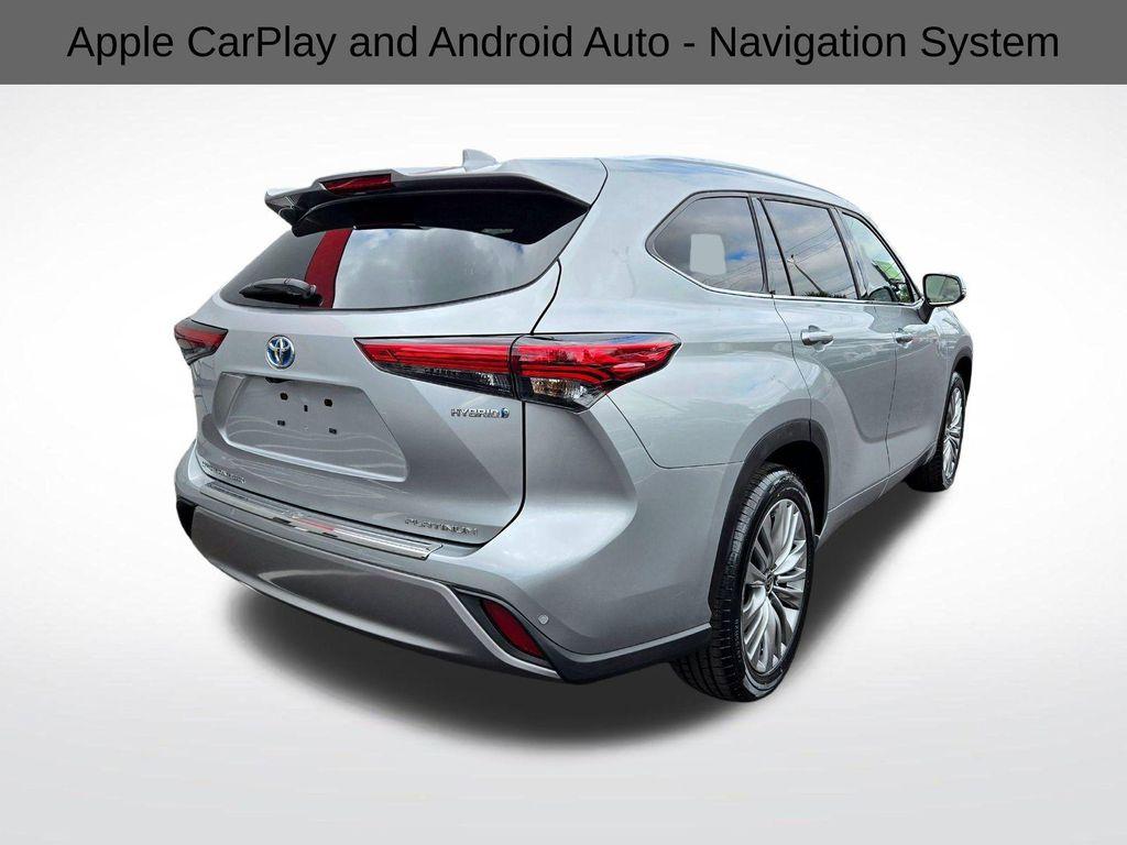 used 2023 Toyota Highlander Hybrid car, priced at $39,527