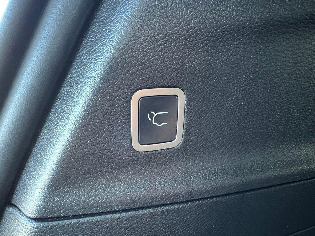 used 2019 Chrysler Pacifica car, priced at $19,767