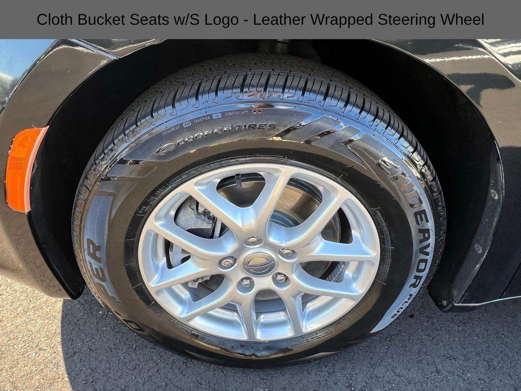 used 2019 Chrysler Pacifica car, priced at $19,767