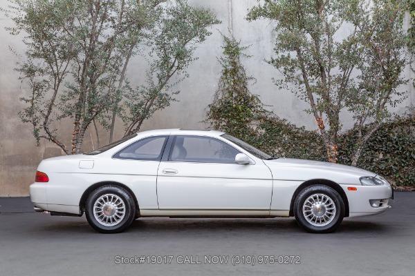 1993 Diamond White Pearl Lexus SC 300