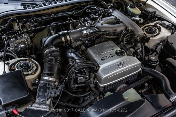1993 Diamond White Pearl Lexus SC 300