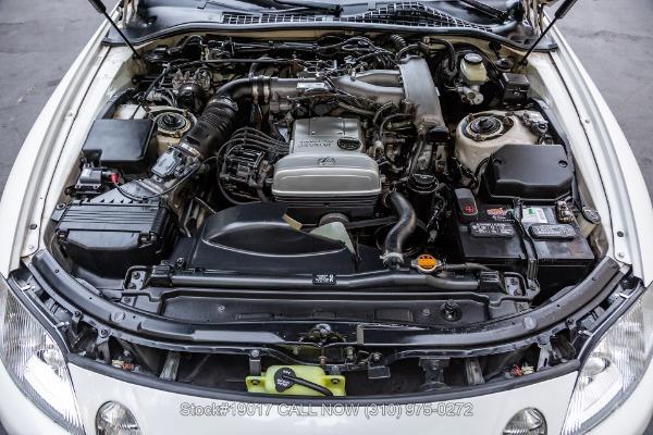 1993 Diamond White Pearl Lexus SC 300