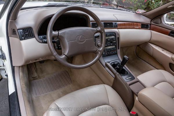 1993 Diamond White Pearl Lexus SC 300