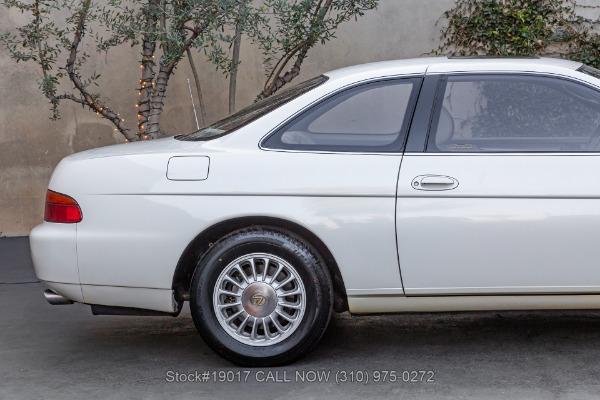 1993 Diamond White Pearl Lexus SC 300
