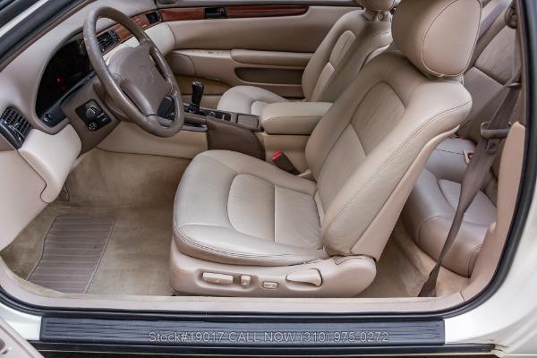 1993 Diamond White Pearl Lexus SC 300