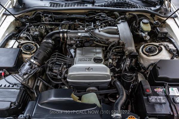 1993 Diamond White Pearl Lexus SC 300