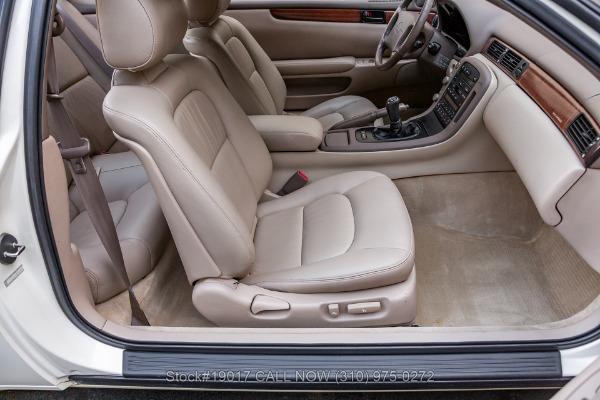 1993 Diamond White Pearl Lexus SC 300