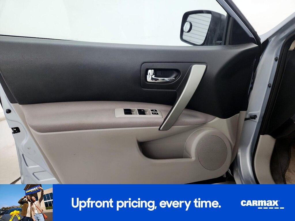 used 2015 Nissan Rogue Select car, priced at $13,998