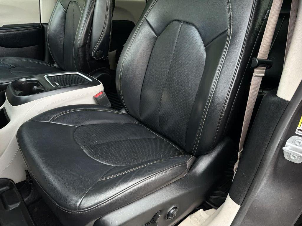used 2022 Chrysler Pacifica car, priced at $21,157