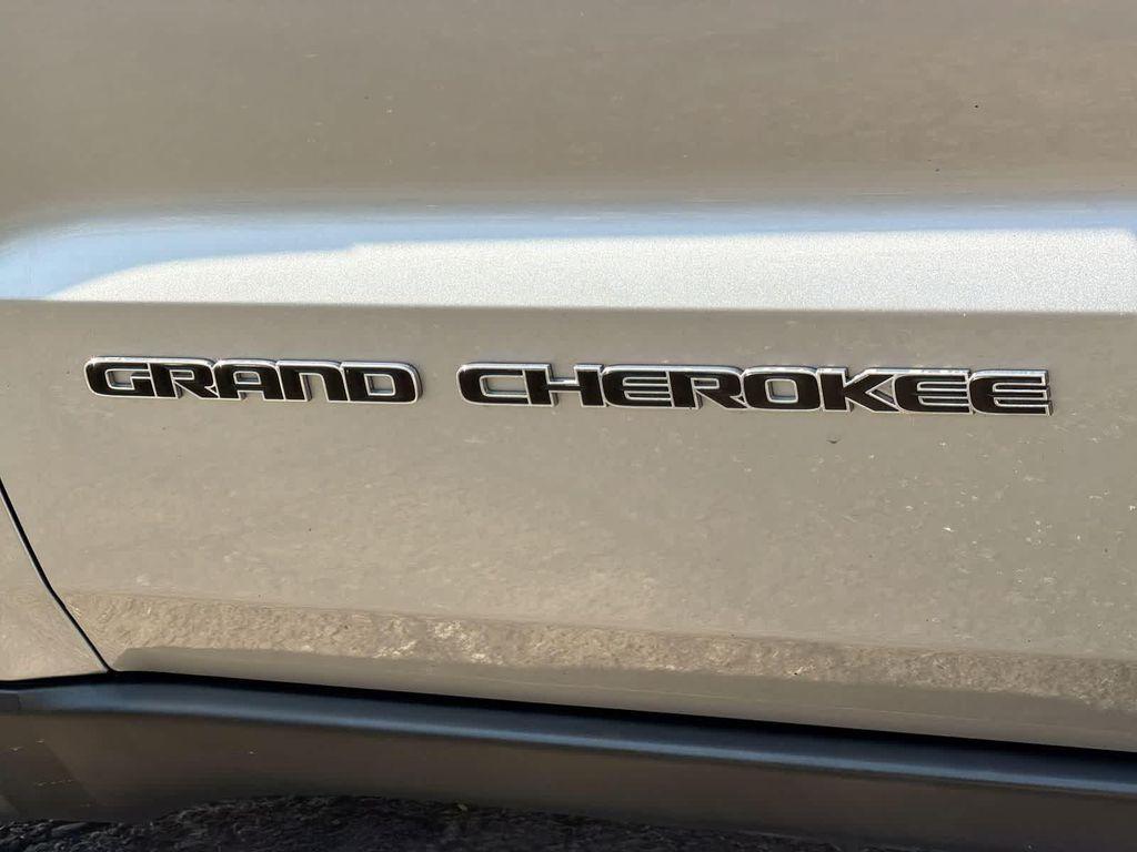 used 2018 Jeep Grand Cherokee car, priced at $16,500