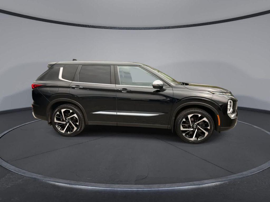used 2022 Mitsubishi Outlander car, priced at $22,114