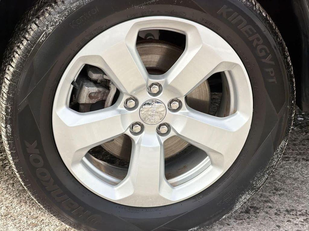 used 2020 Jeep Compass car, priced at $16,049