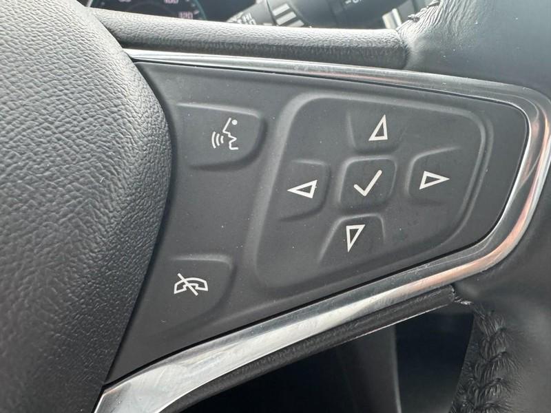 used 2020 Chevrolet Equinox car, priced at $19,998