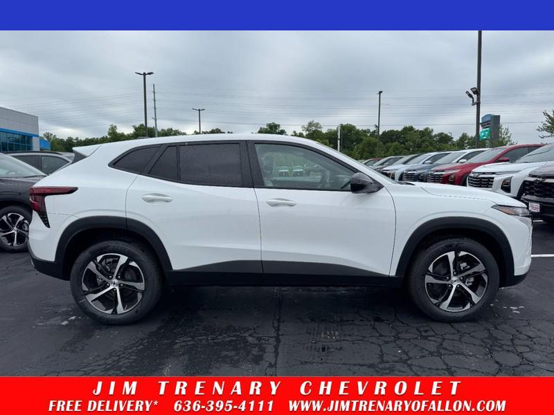 new 2026 Chevrolet Trax car, priced at $25,040