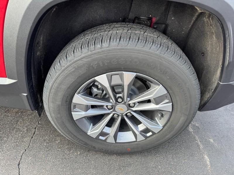 new 2026 Chevrolet Equinox car, priced at $28,575