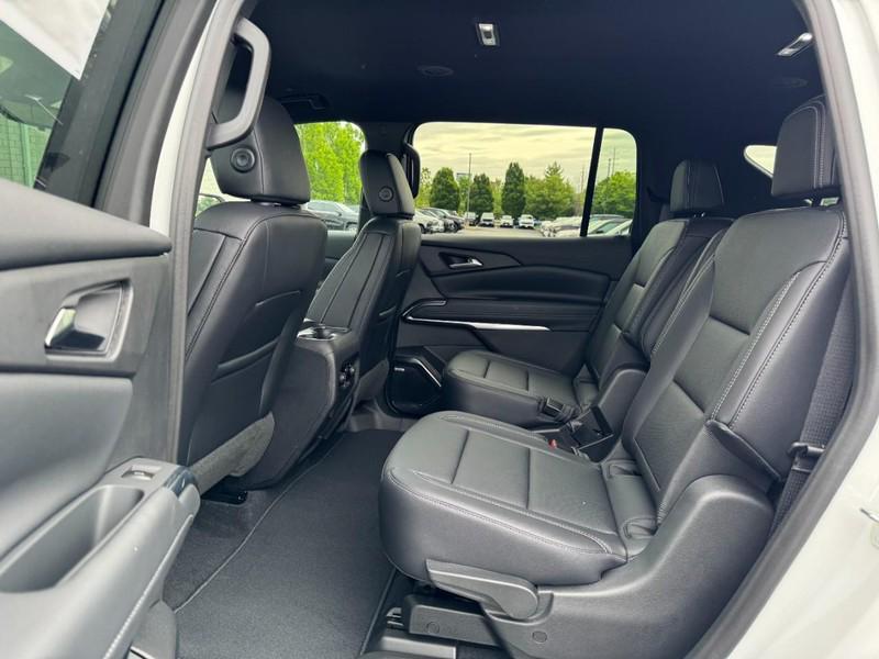 new 2026 Chevrolet Traverse car, priced at $44,955