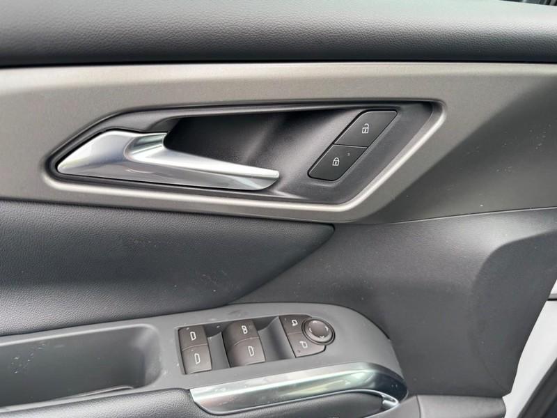 new 2026 Chevrolet Traverse car, priced at $44,955