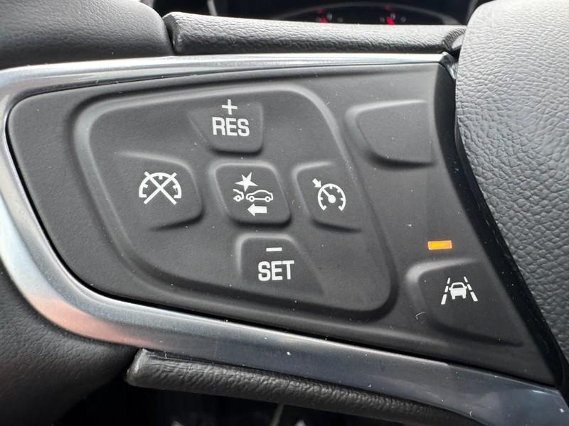 used 2023 Chevrolet Equinox car, priced at $21,898