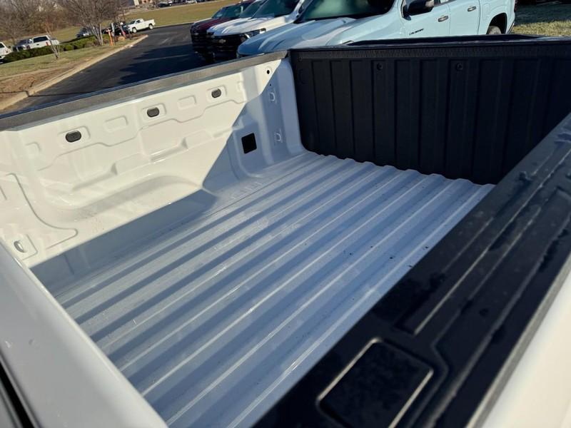 new 2026 Chevrolet Colorado car, priced at $33,140