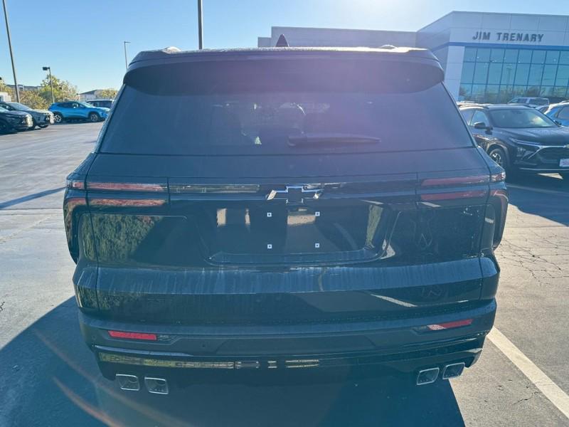 new 2026 Chevrolet Traverse car, priced at $40,930