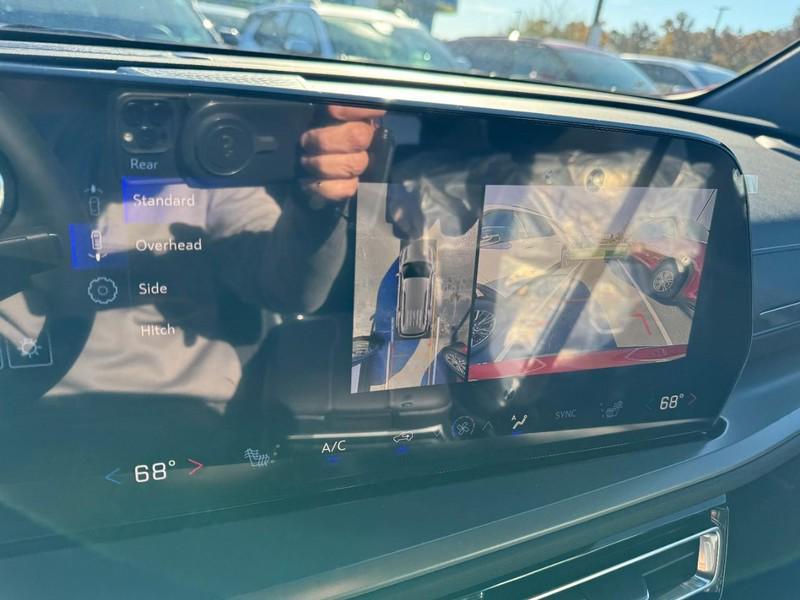 new 2026 Chevrolet Traverse car, priced at $43,800