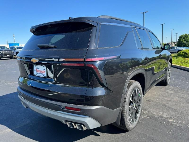 new 2026 Chevrolet Traverse car, priced at $44,340