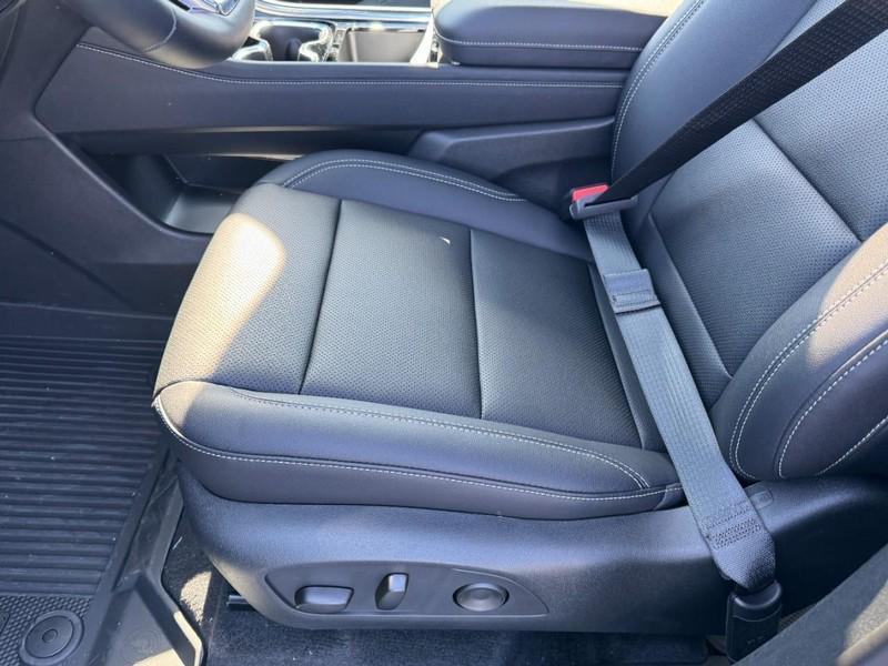 new 2026 Chevrolet Traverse car, priced at $44,340
