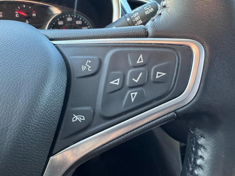 used 2022 Chevrolet Equinox car, priced at $16,995