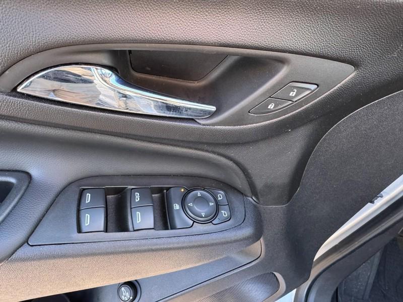 used 2022 Chevrolet Equinox car, priced at $16,995