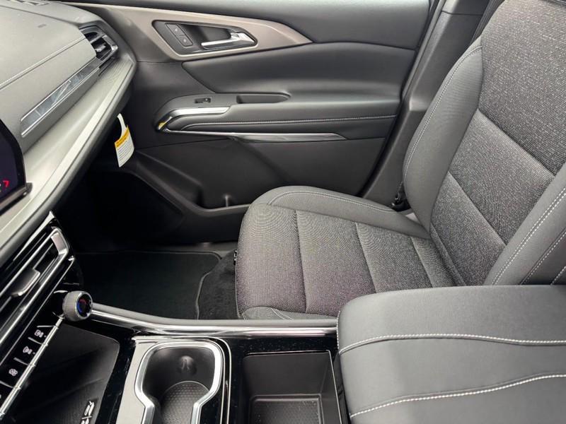 new 2026 Chevrolet Traverse car, priced at $38,640