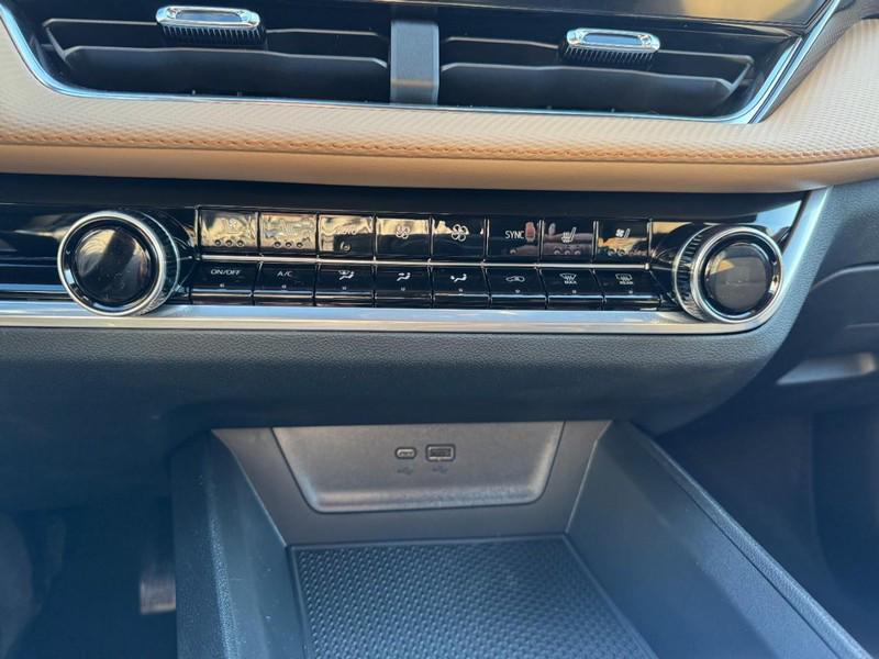 new 2026 Chevrolet Equinox car, priced at $33,645